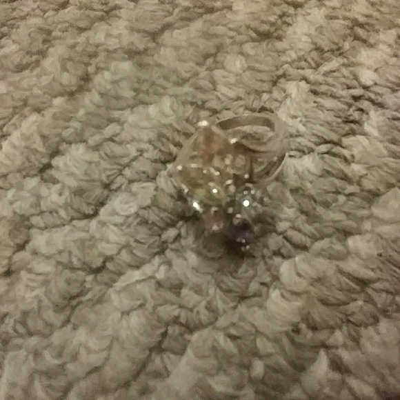 Ring - Picture 2 of 2